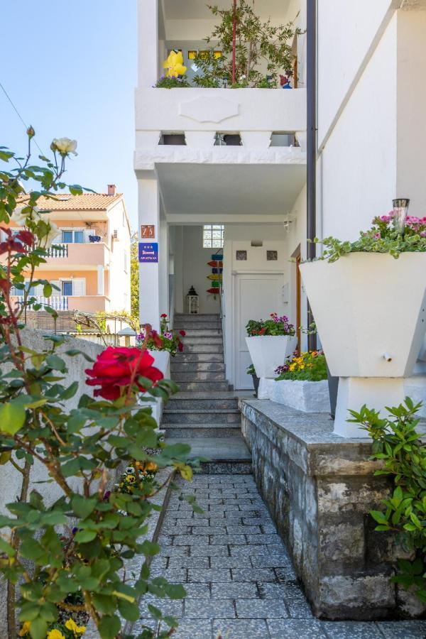 The Rooftop Apartment Пунат Екстериор снимка